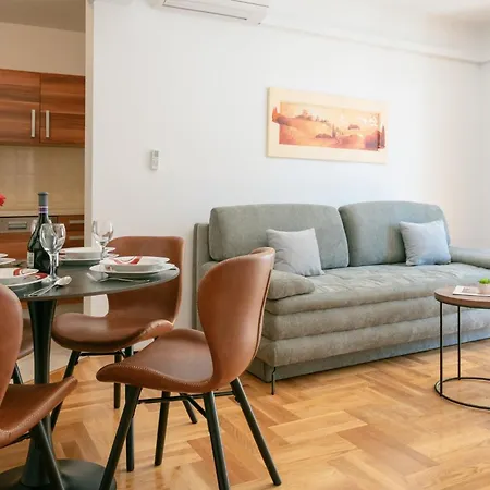 Lucija Appartement Makarska
